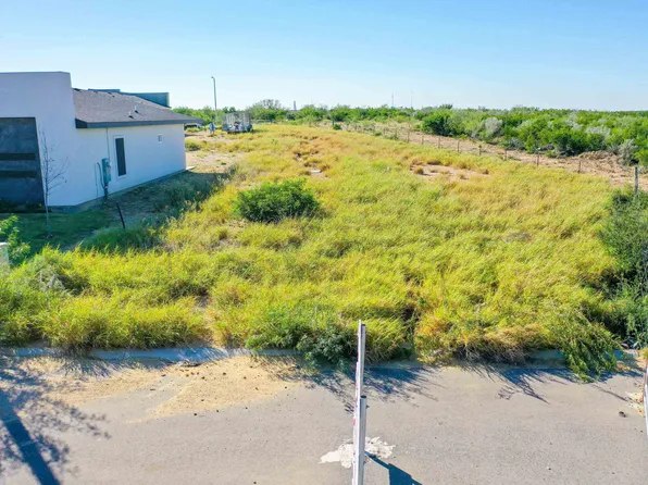 6701 El Freno Ln, Laredo, TX 78043