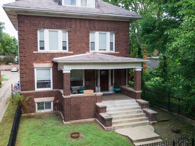 1036 E Hyde Park Blvd, Chicago, IL, 60615