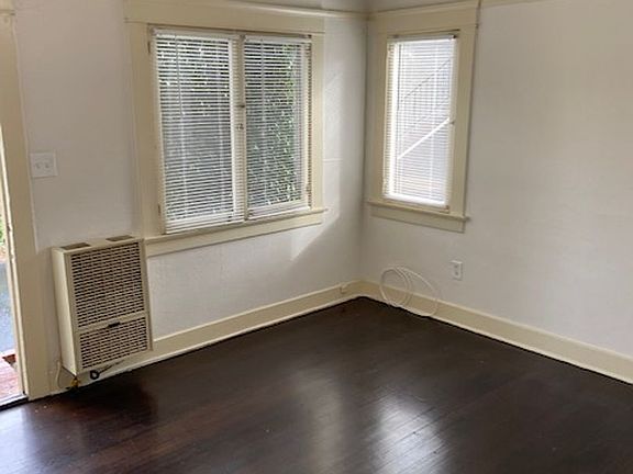 5th image of 265 S Cypress St #273-1/2