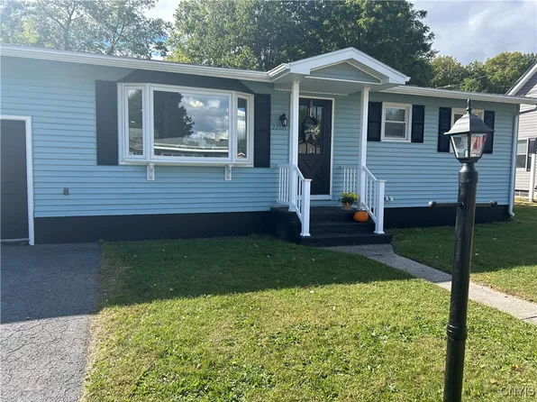 22121 Patricia Dr, Watertown, NY 13601