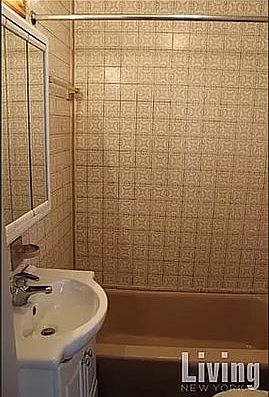 5th image of 241 W 24th St APT 3
