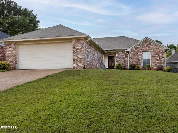 373 Briar View Dr, Brandon, MS 39042