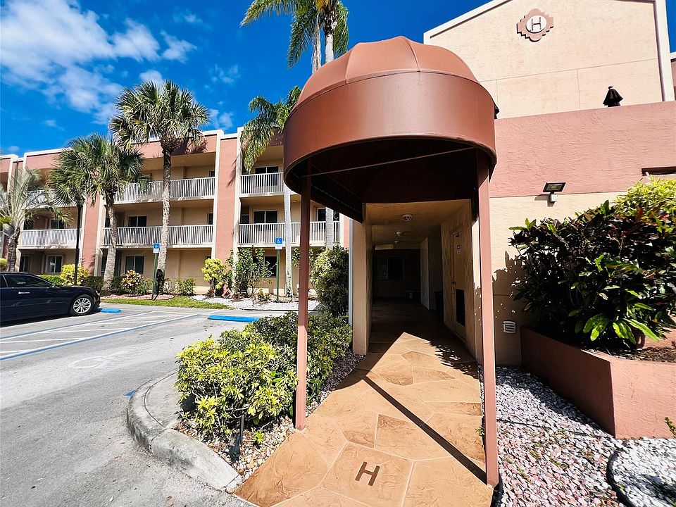 1st image of 7504 N Devon Drive #206