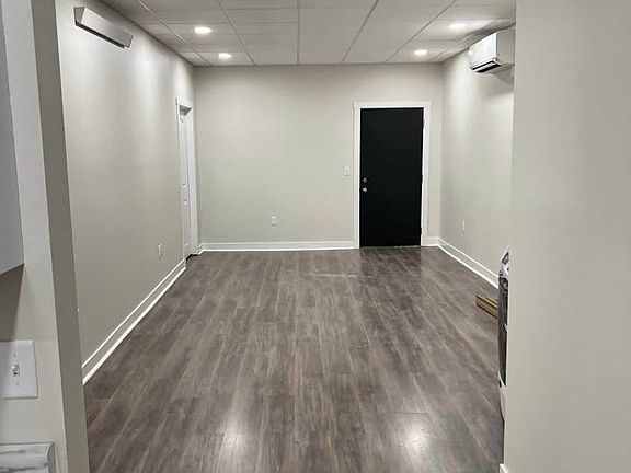 2nd image of 1014 2nd St #3