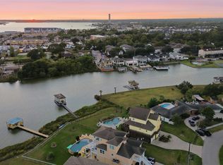 2009 Ocean View Dr, Seabrook, TX 77586