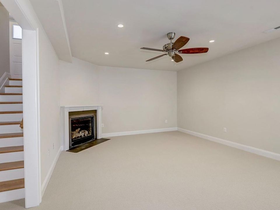 This is the shared living room which is now furnished. Separate entrance is at the top of the stairs to the left