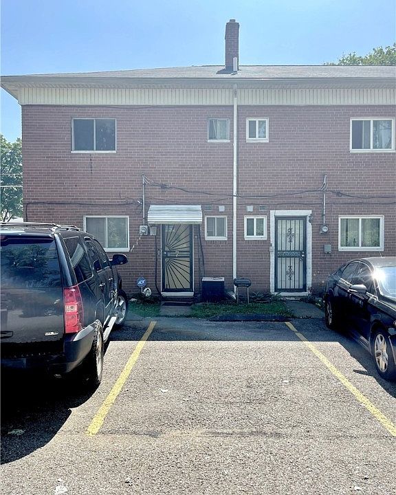 1st image of 23673 Banbury Cir APT 7