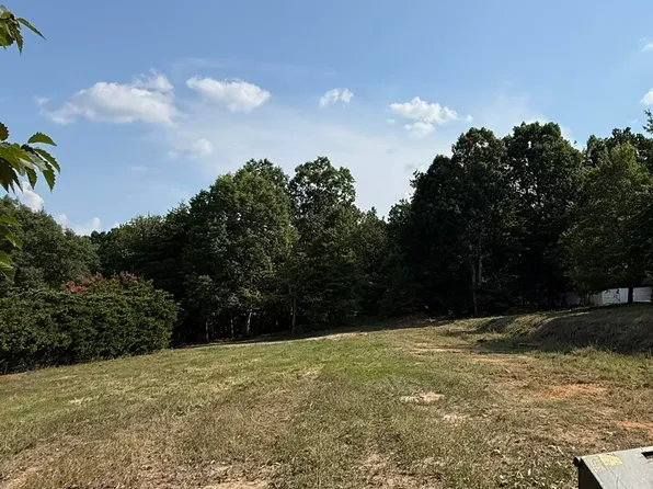 3 Paris Glen Way, Greenville, SC 29609