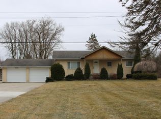 26485 Sibley Rd, Brownstown, MI 48174