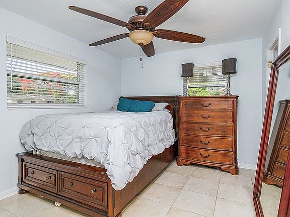 5th image of 6815 NW 12th Ct