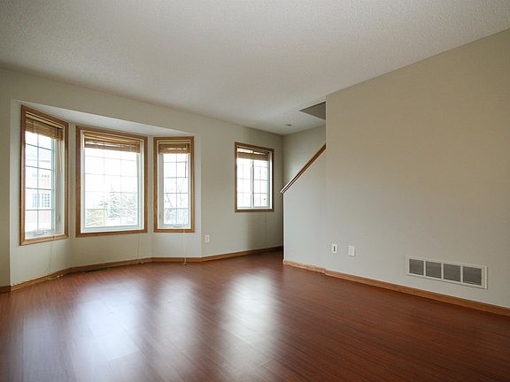 2nd image of 4826 Elm Dr N Unit 3