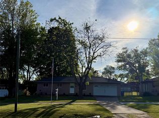 1903 Crescent Lake Rd, Waterford, MI 48327