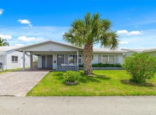 5718 NW 85th Ave, Tamarac, FL 33321