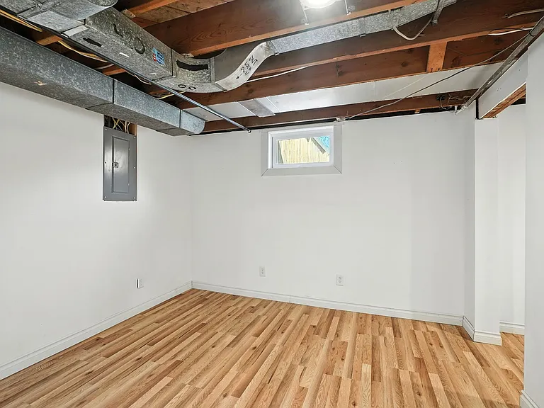 2609 E 1st Ave — Photo 13
