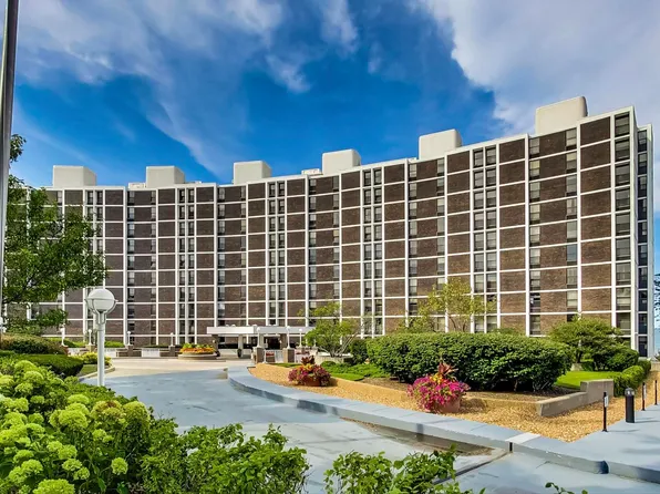 1500 Sheridan Rd Unit 7G, Wilmette, IL 60091