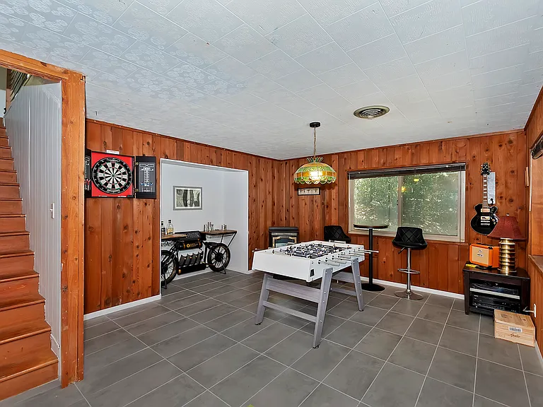 24581 Horst Dr — Photo 31