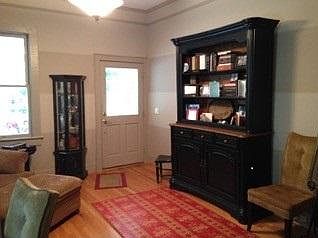 2nd image of 2420 Lincoln St