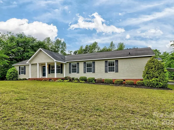 1774 Wintertide Rd, Jefferson, SC 29718