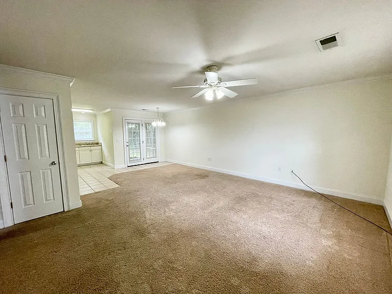101 Poet Pl — Photo 3