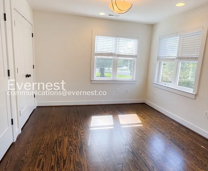 709 Mary Ball St — Photo 15