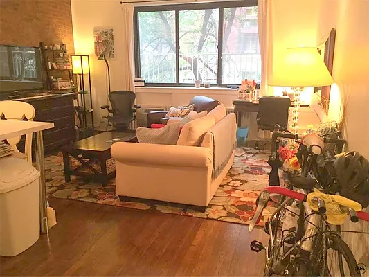 Rented by DSA Realty | media 21