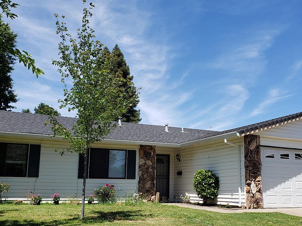 1st image of 7028 Woodmore Oaks Dr