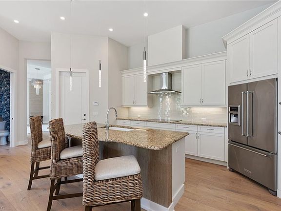 5th image of 139 Copperfield Ct