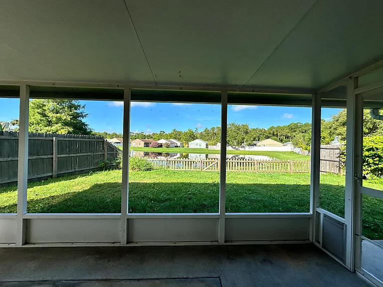 2250 Hannah Ln — Photo 17