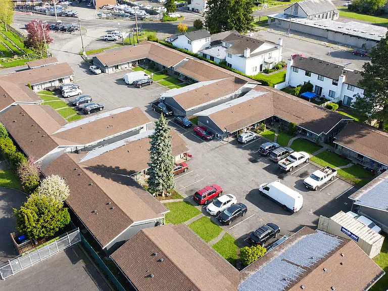 Parkview Apartments — Photo 1