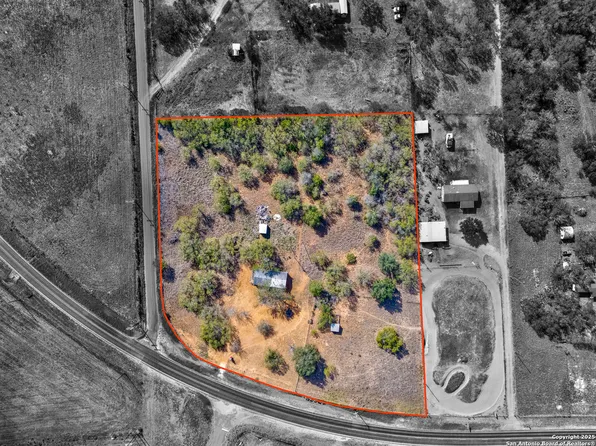 520 Fm 536, Pleasanton, TX 78064