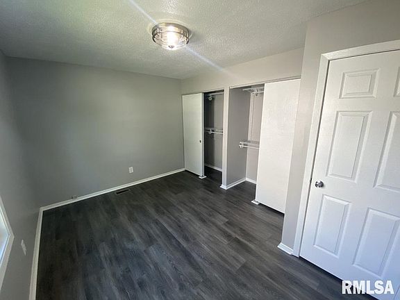 5th image of 4149 N Elsie Ave