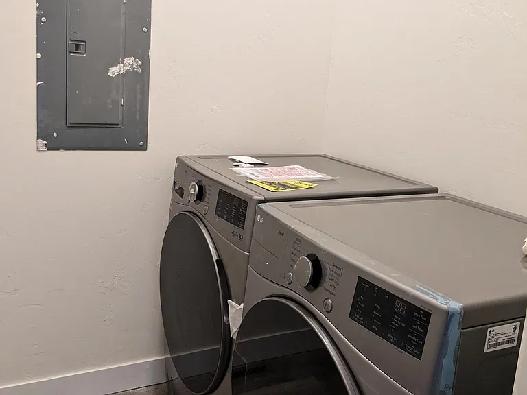 Large capacity washer and dryer