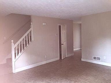 5th image of 2753 Northwood Ct SW