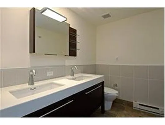 Rented by Douglas Elliman | media 4