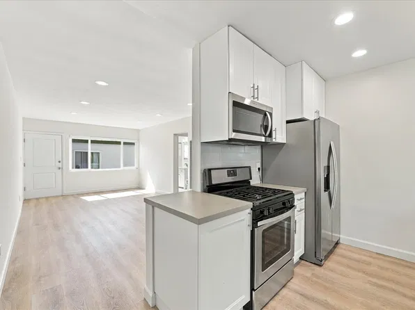 315 Bungalow Dr #B, El Segundo, CA 90245
