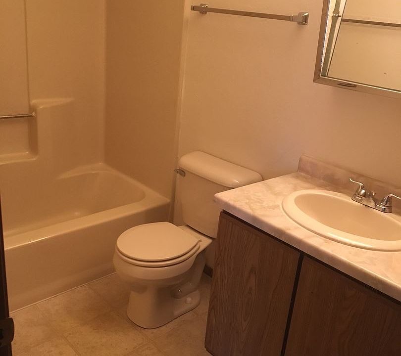 2nd image of 756 Abrams St APT 12