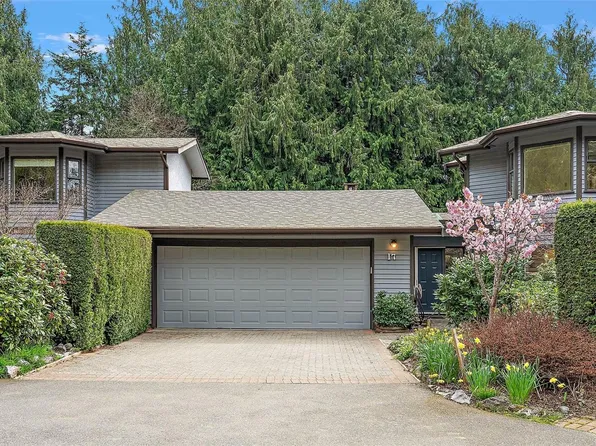 1255 Wain Rd #17, North Saanich, BC V8L 4R4