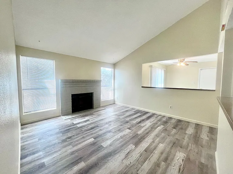 874 Baltic Ave SE — Photo 14