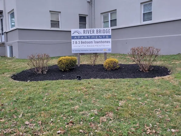 2 bedroom Townhouse with unfinished basement, 955 E Maple St #409, Jeffersonville, IN 47130