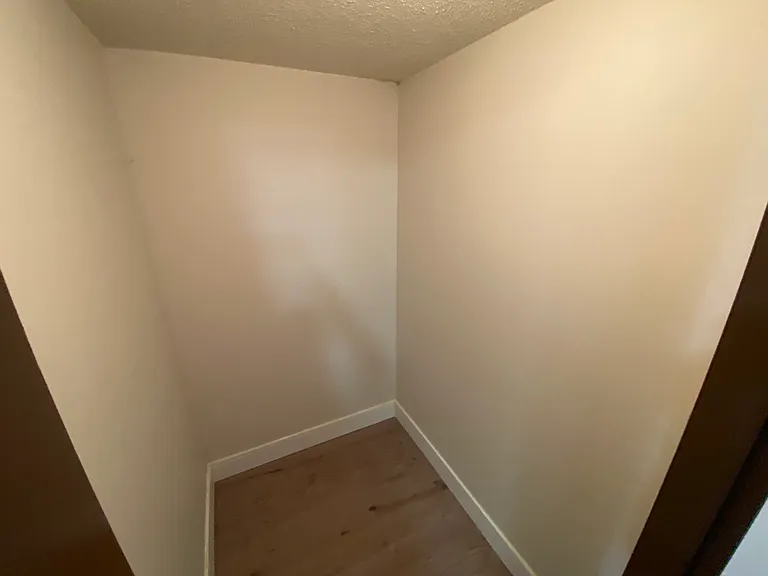 254 Beach Ave — Photo 11