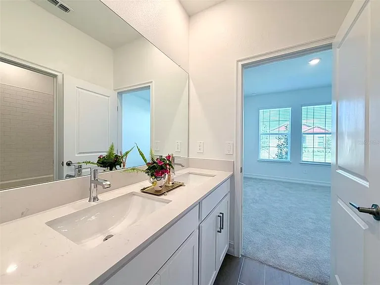 1307 Broward Dr — Photo 21