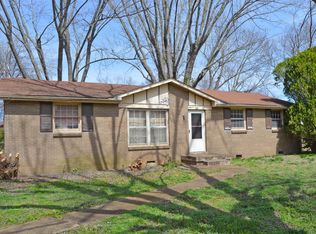 153 Dale Ter, Clarksville, TN 37042