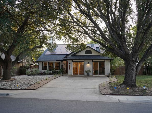 2106 Bluebonnet Dr