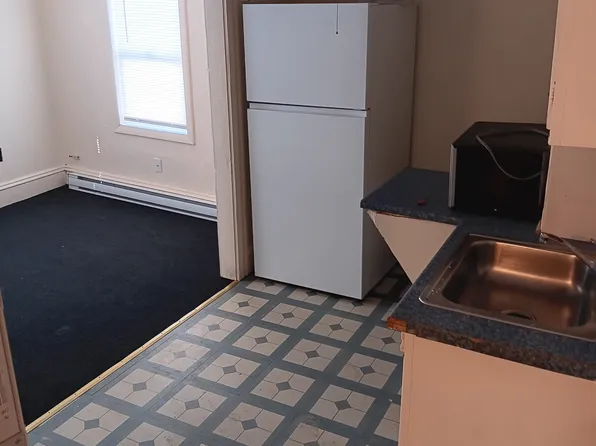 7 River St #5, Houlton, ME 04730