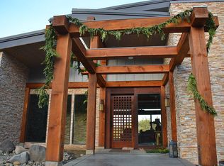 201 Seabiscuit Loop, Roseburg, OR 97471