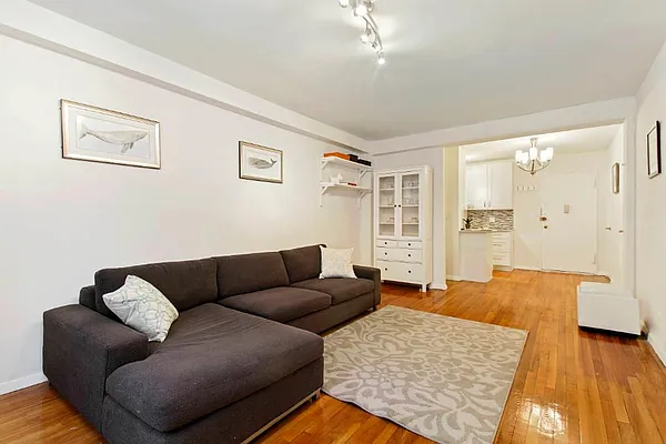 Sold by Level Group | media 7