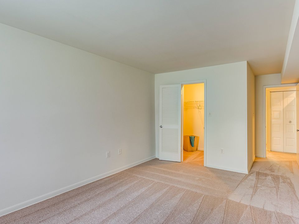 Fairway Apartments 11659 N Shore Dr Reston VA Zillow