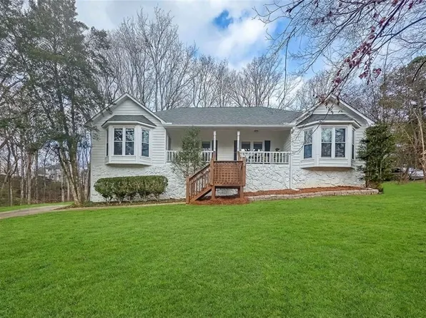 72 Due West St, Dallas, GA 30157