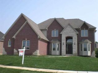 6279 Shadydale Dr, Shelby Township, MI 48316