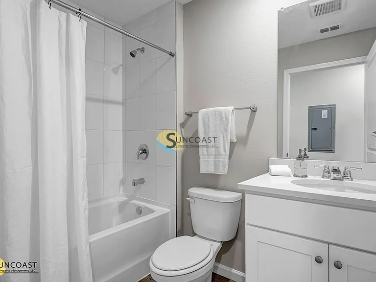 6421 Breezy Oaks Way #101 — Photo 20